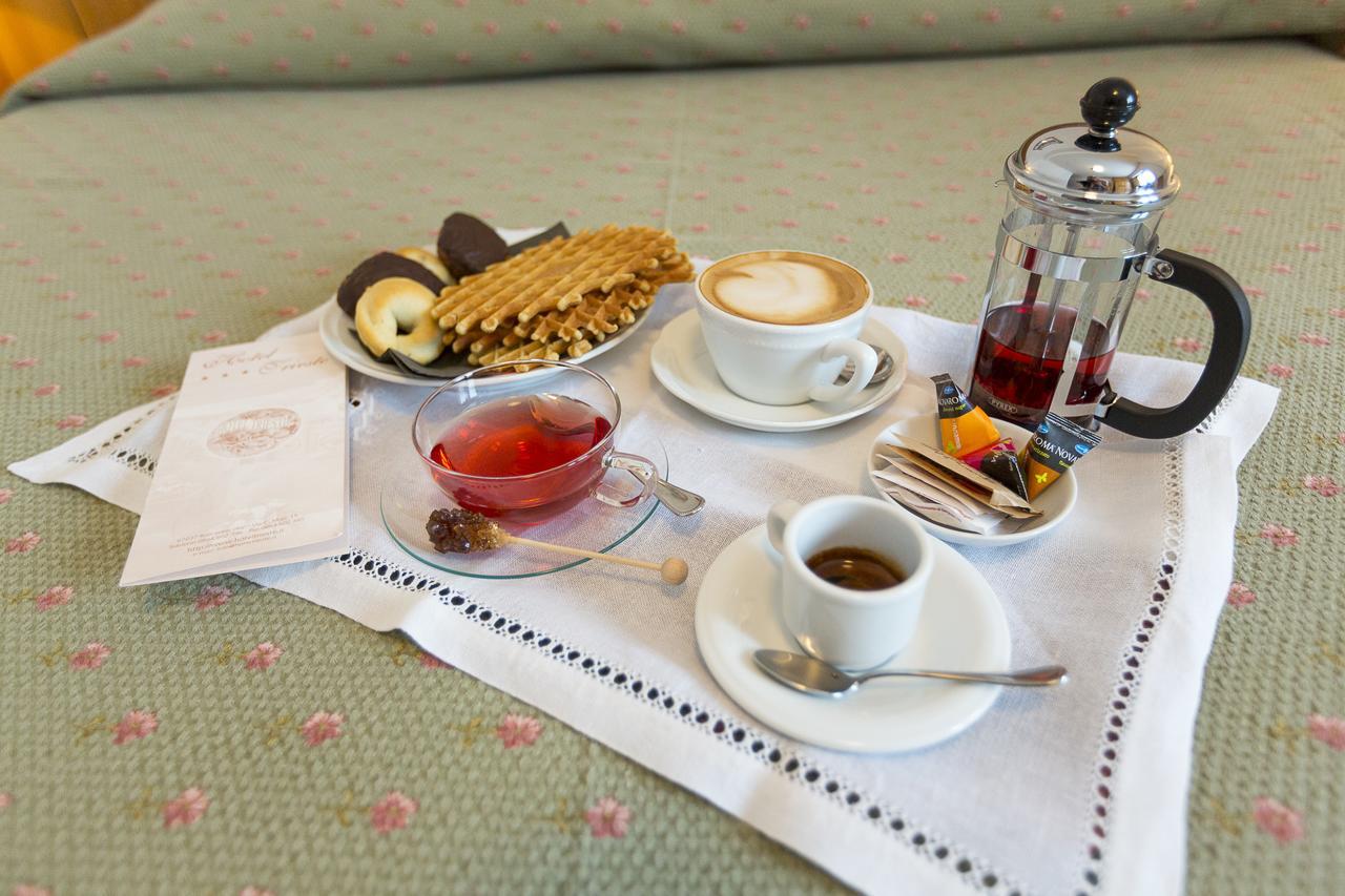Hotel Trieste 罗卡拉索 外观 照片